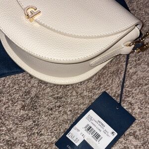 COLE HAN EVIE CHAIN SADDLE BAG